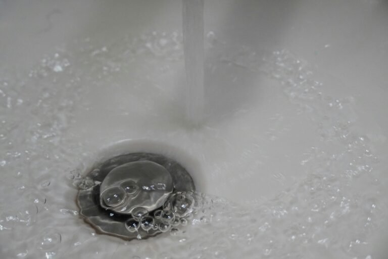 Bathroom sink